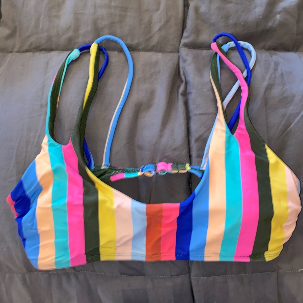 No boundaries bathing suit top